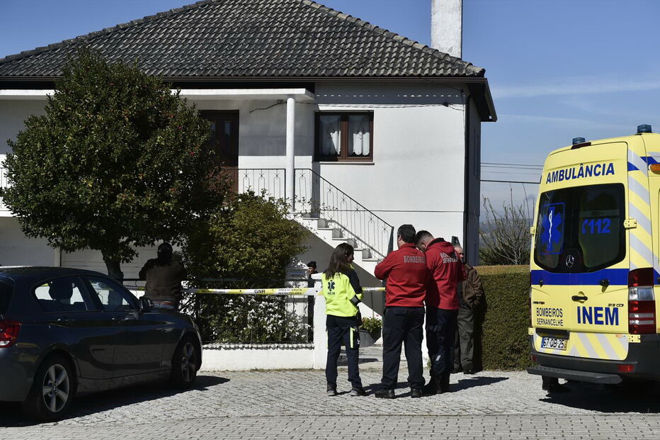 Casal de idosos encontrado morto em casa, em Sernancelhe