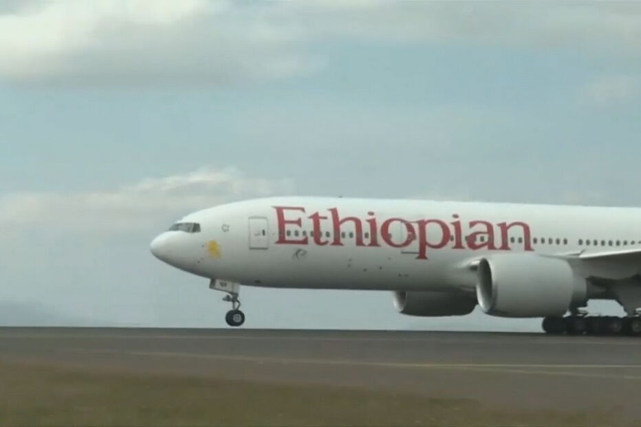 China suspende temporariamente uso de modelo de avião que caiu na Etiópia  