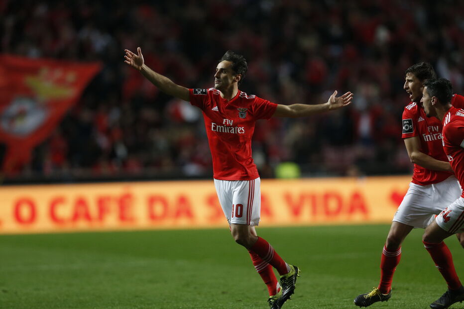 Encarnados celebram golo