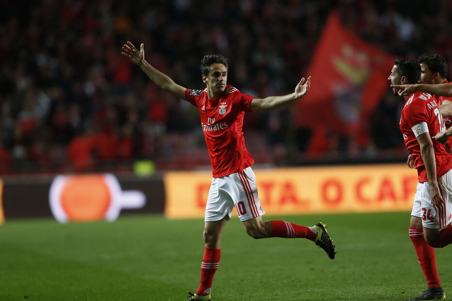 Encarnados celebram golo