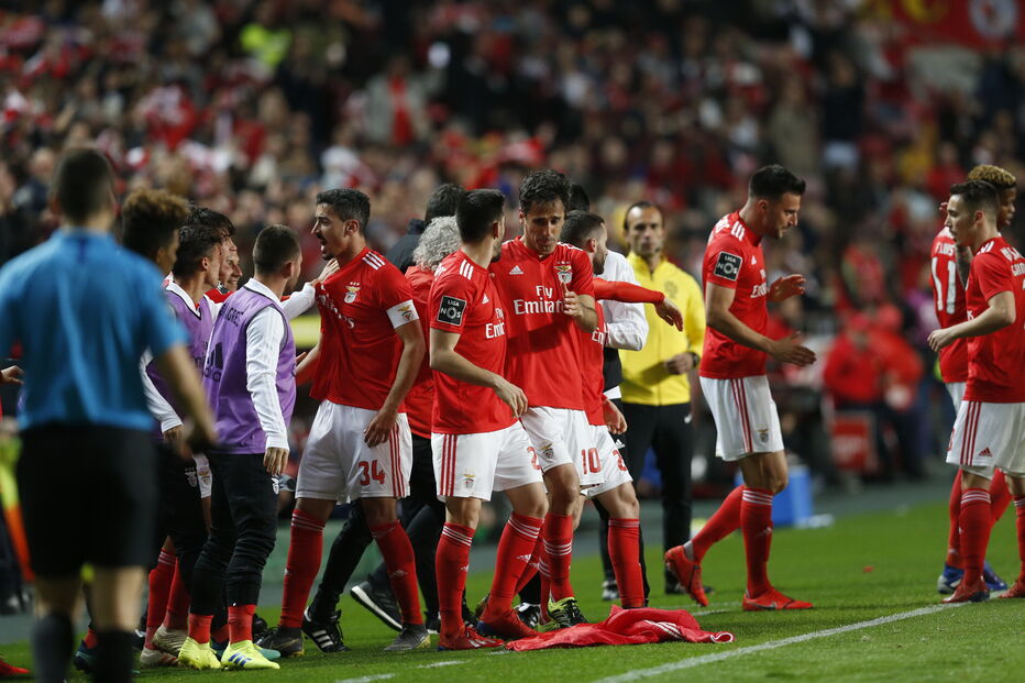 Encarnados celebram golo