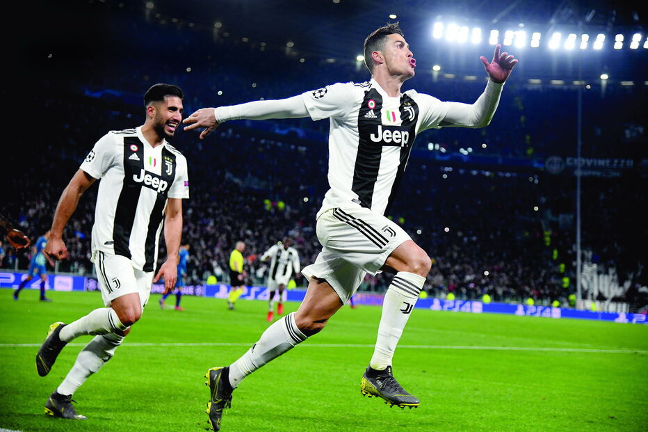 Rei Ronaldo em noite épica leva Juventus até aos quartos da Champions