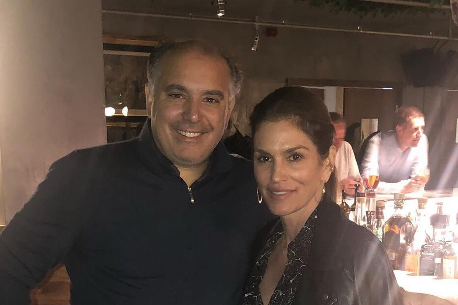 Cindy Crawford no restaurante Seen Lisboa com o chef de cozinha Olivier da Costa