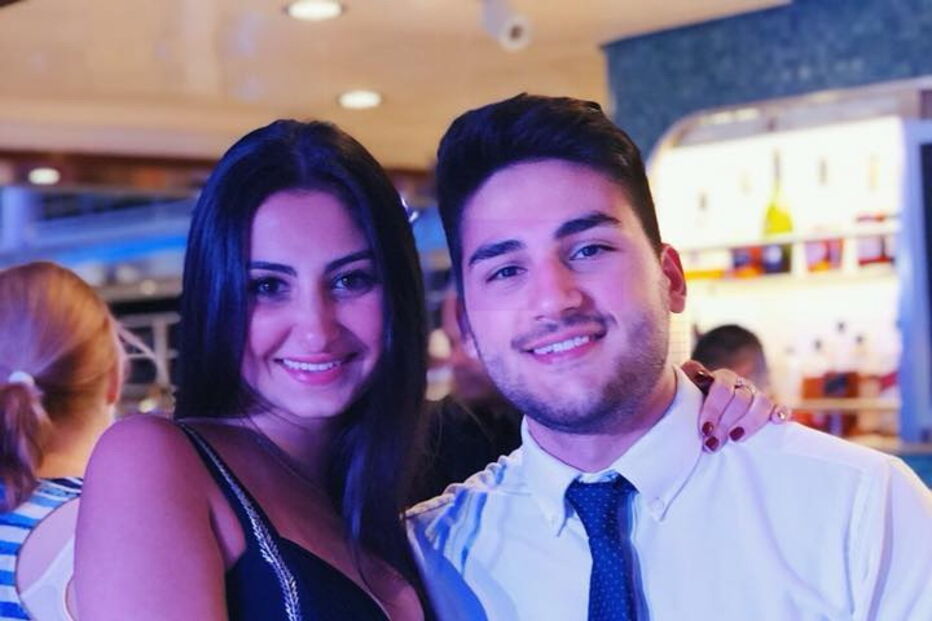 Mulher vai a funeral de noivo no dia em que iam casar