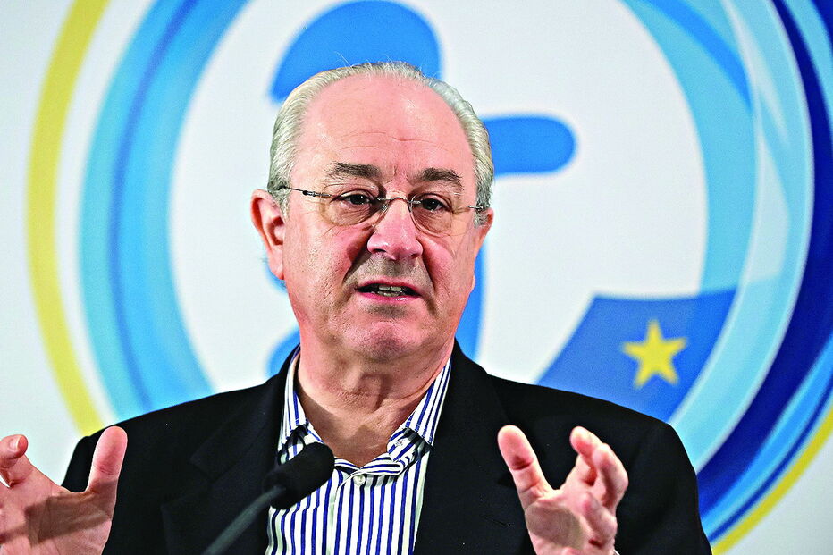 Direção de Rui Rio tinha decidido que só uma das regiões autónomas ficaria em lugar elegível. Madeira foi escolhida  