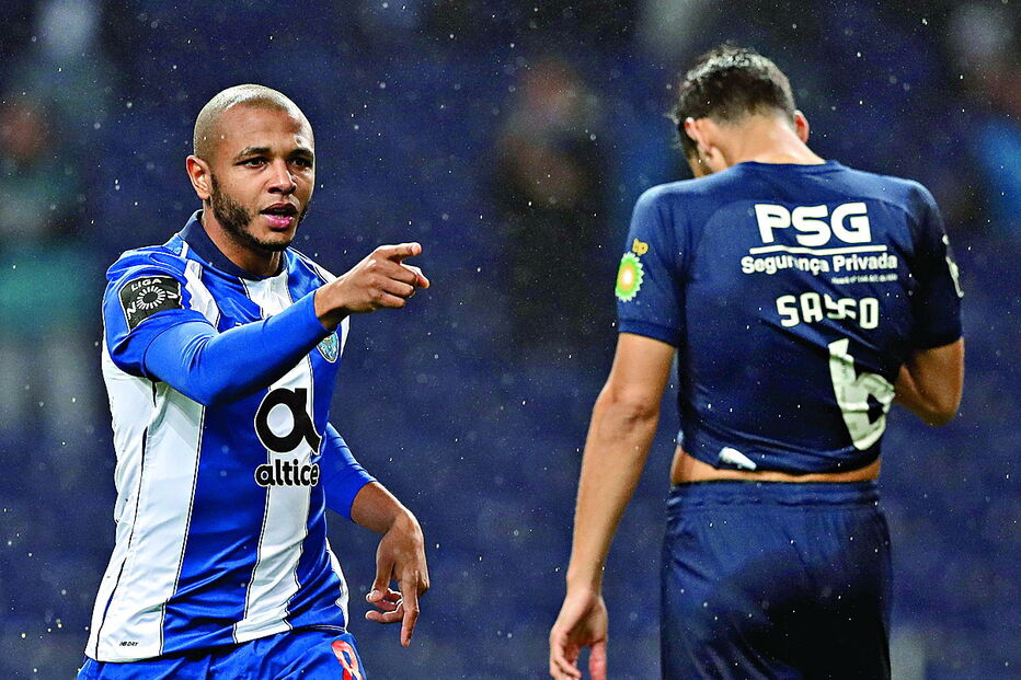 Brahimi termina contrato com o FC Porto no final desta temporada e está na lista de reforços de vários clubes 