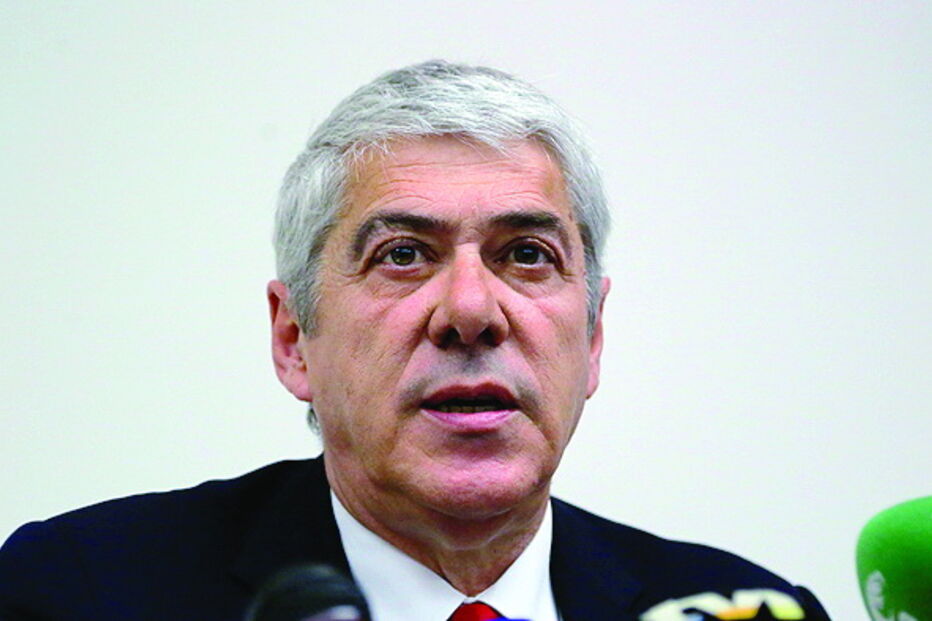 Sócrates pode perder Grã-Cruz da Ordem, que recebeu em 2005 