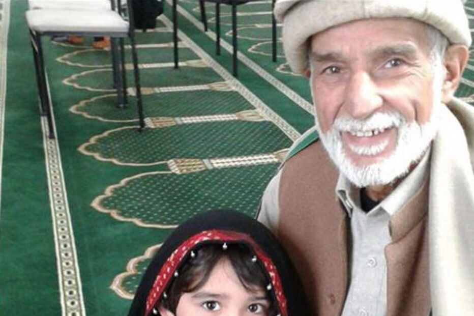 Daoud Nabi com a neta