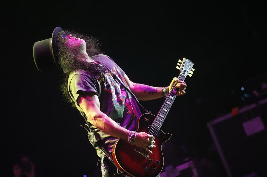 Slash dos Guns N' Roses atua a solo em Portugal