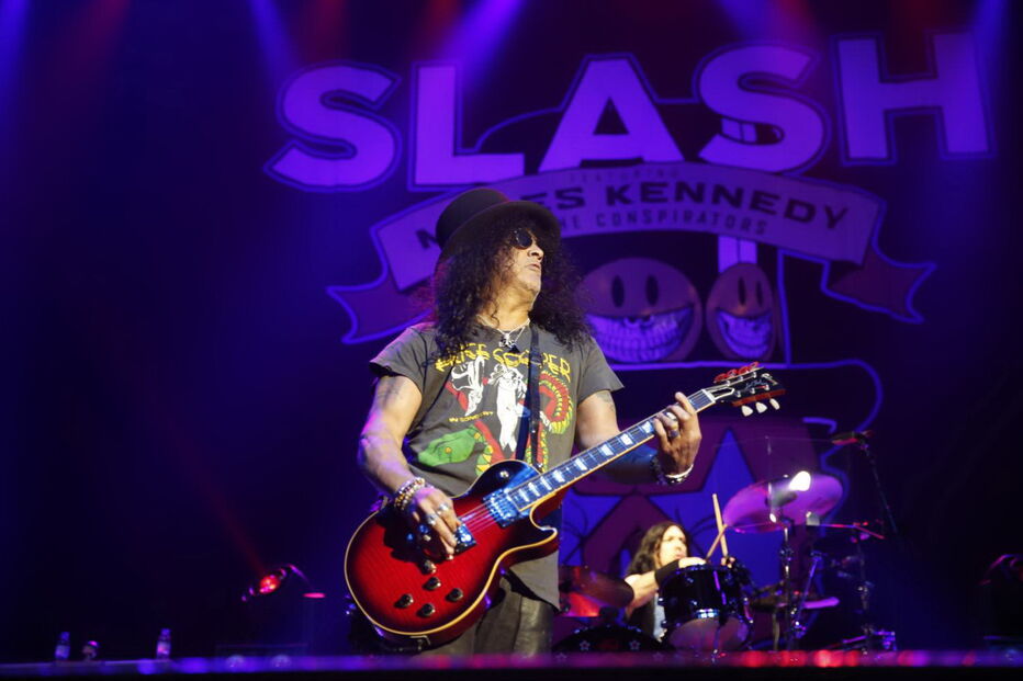 Slash dos Guns N' Roses atua a solo em Portugal