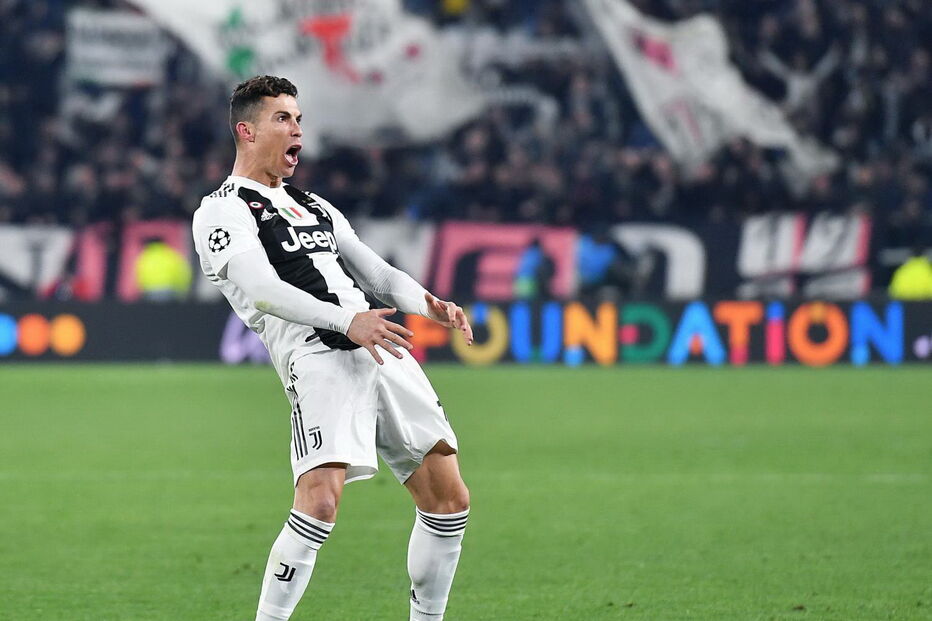 UEFA abre investigação à polémica celebração de Cristiano Ronaldo