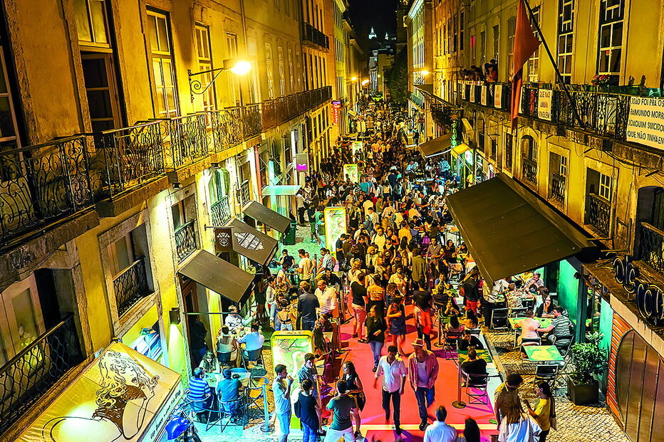 Assaltante frequentava a noite na zona do Cais do Sodré, em Lisboa, onde atacou duas das vítimas: um chinês e um inglês, ambos alvo do golpe mata-leão 