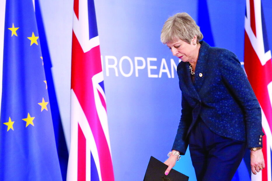 May foi pedir adiamento do Brexit até junho mas conseguiu apenas uma folga de semanas para resolver o impasse     