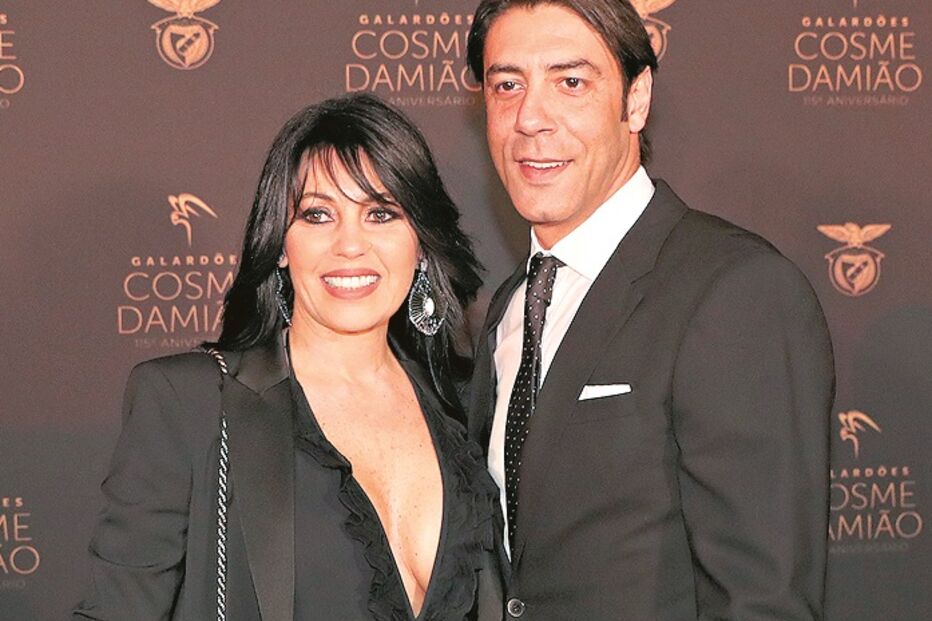 Rui Costa na passadeira vermelha com  a companheira, Sandra