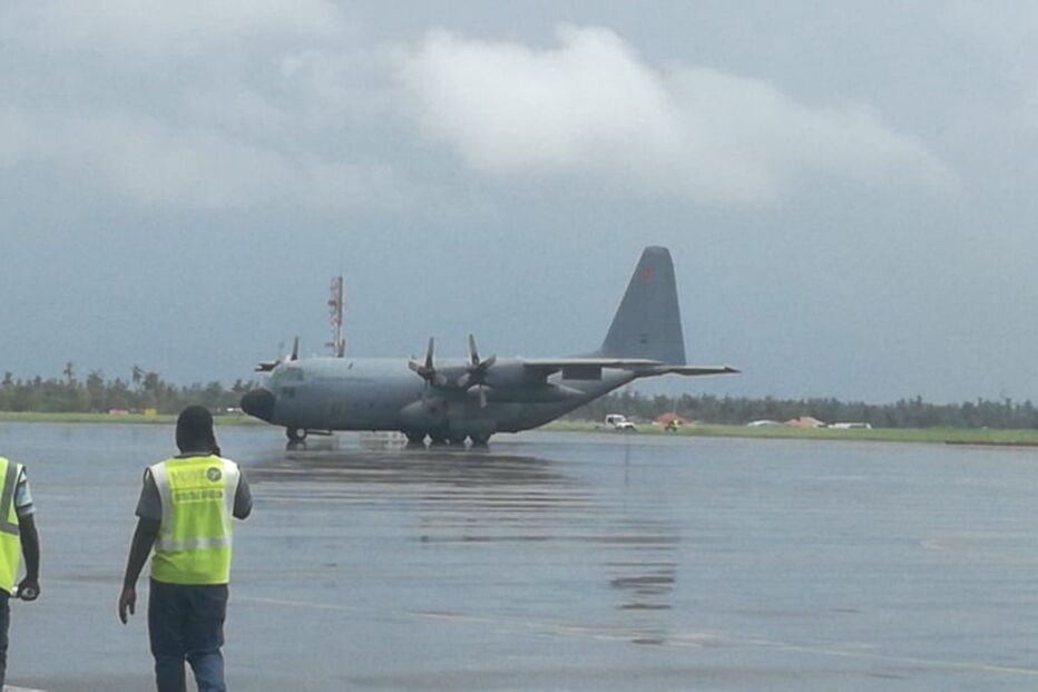 Segundo avião C-130 com apoio português aterra na cidade da Beira 