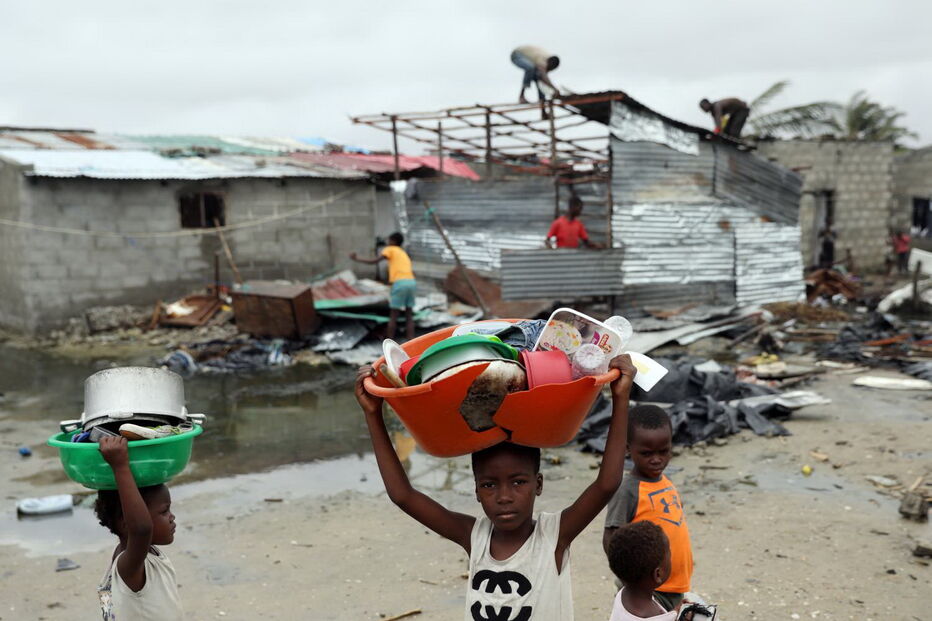 Moçambicanos tentam recuperar da destruição da tempestade Idai
