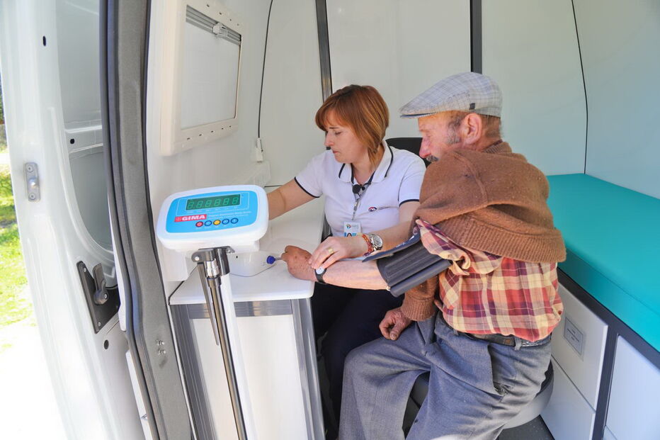 Unidade móvel de Saúde presta apoio a que sofreu com o fogo de Monchique, no verão de 2018