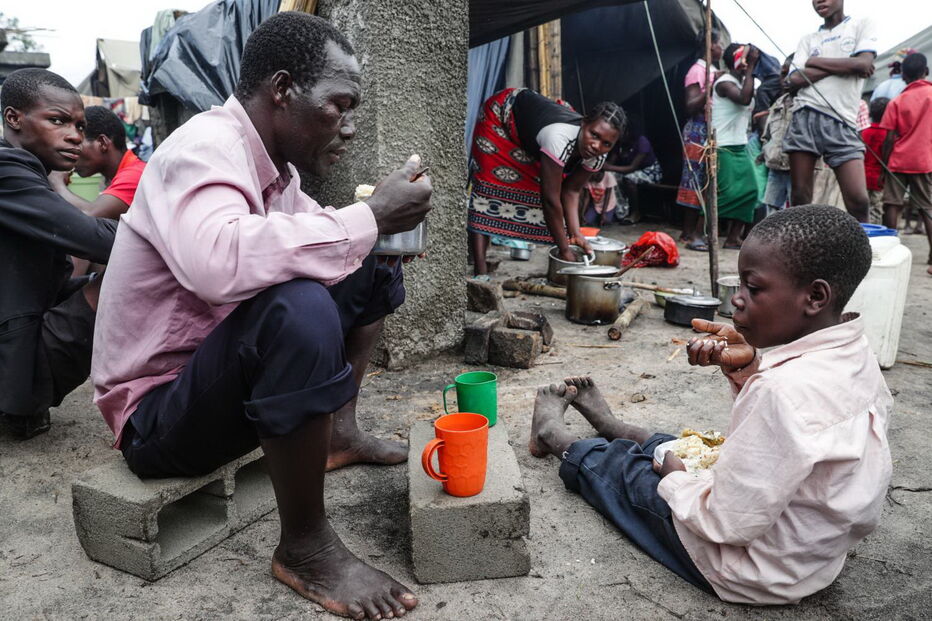 Sobreviventes do ciclone Idai tentam reconstruir a vida em Moçambique
