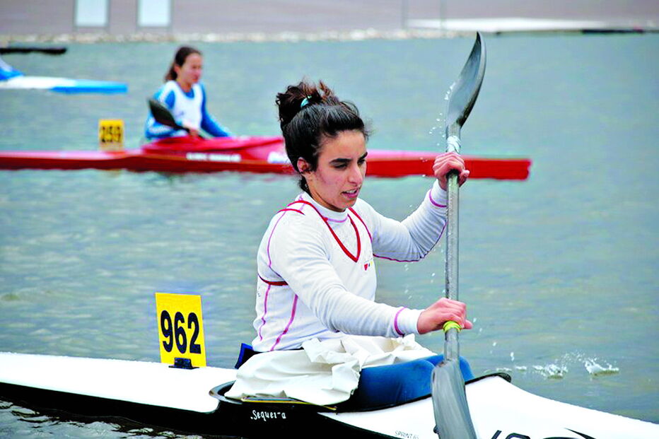 Catarina foi canoísta de excelência e chegou a integrar estágios da seleção de canoagem.  Obteve 41 medalhas na sua carreira, 17 das quais de ouro, segundo a Federação Portuguesa  de Canoagem 