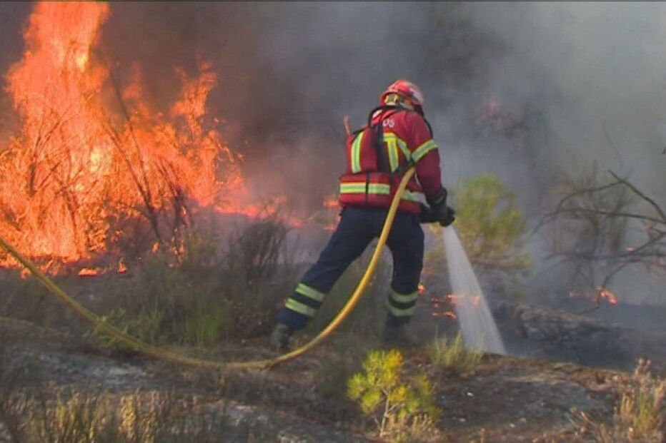 Bombeiros ponderam boicote aos incêndios  