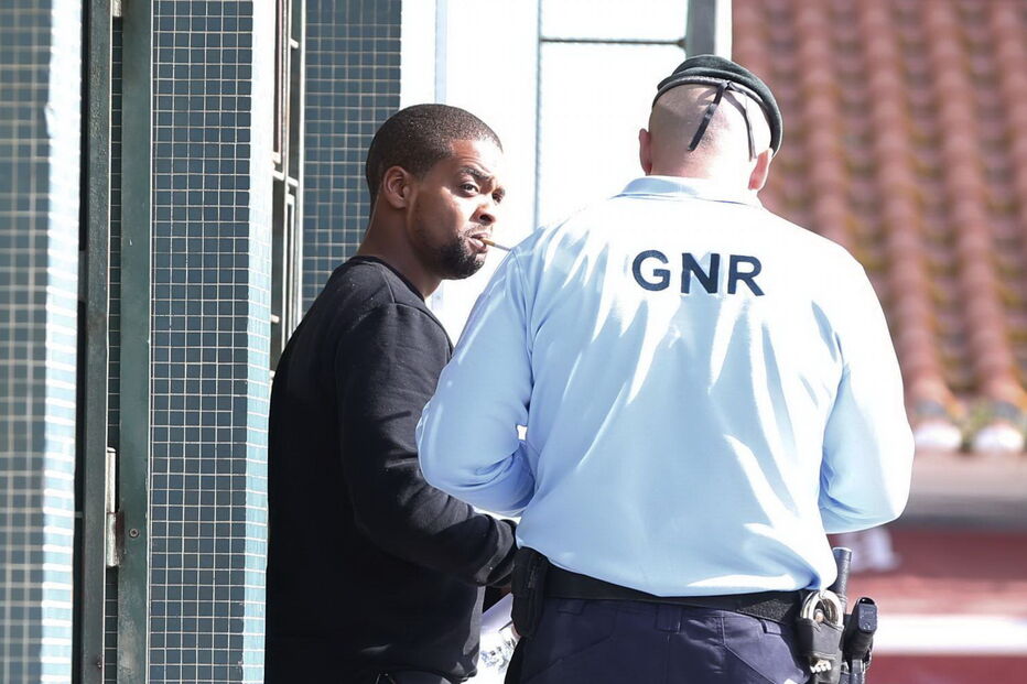 Telmo Cavaleiro foi presente ao juiz em Vila Franca e libertado, mediante vigilância eletrónica e proibição de contactos  