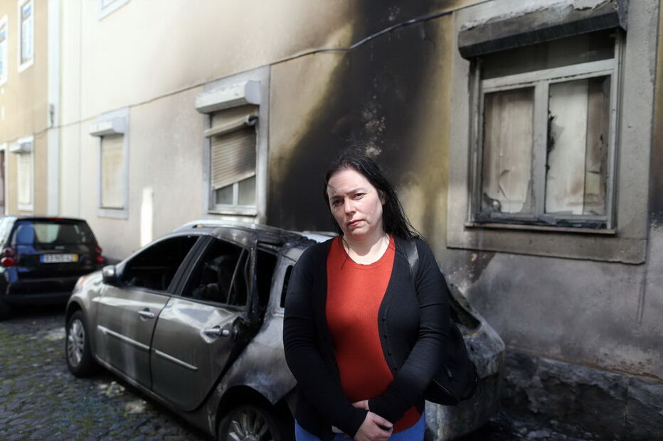 Carros queimados durante a madrugada em Lisboa