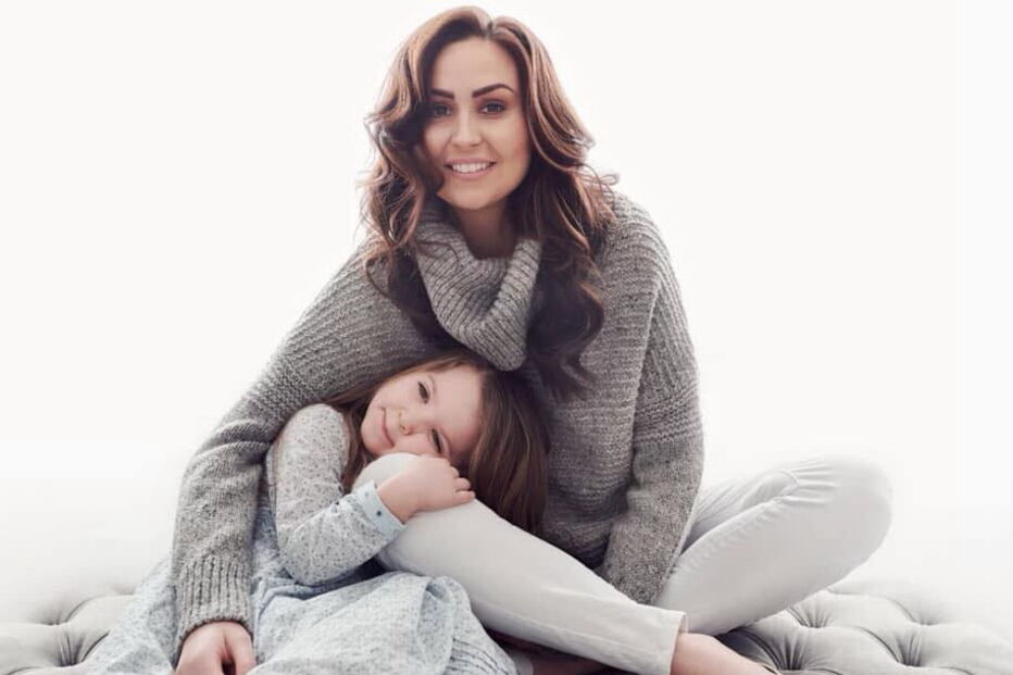 Jovem mãe que ajudou vítimas de cancro morre com a doença