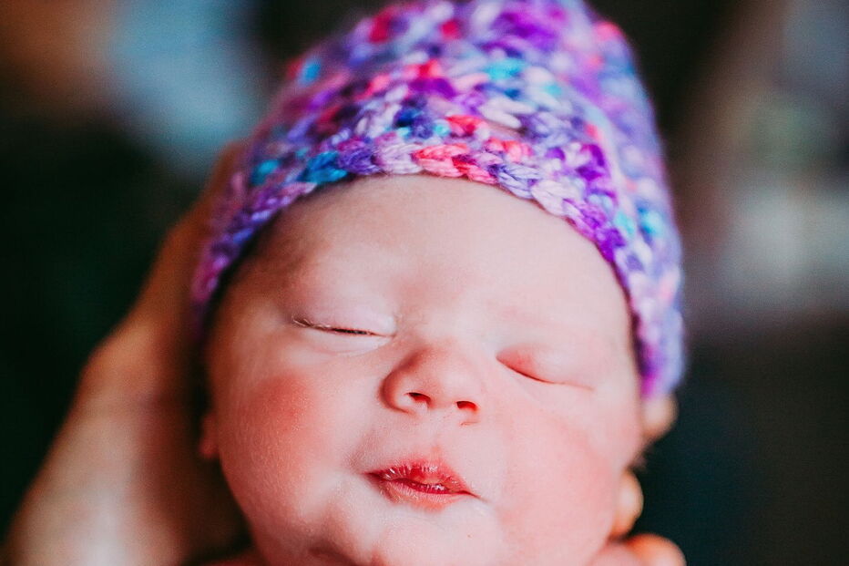 Avó de 61 anos dá à luz a própria neta 