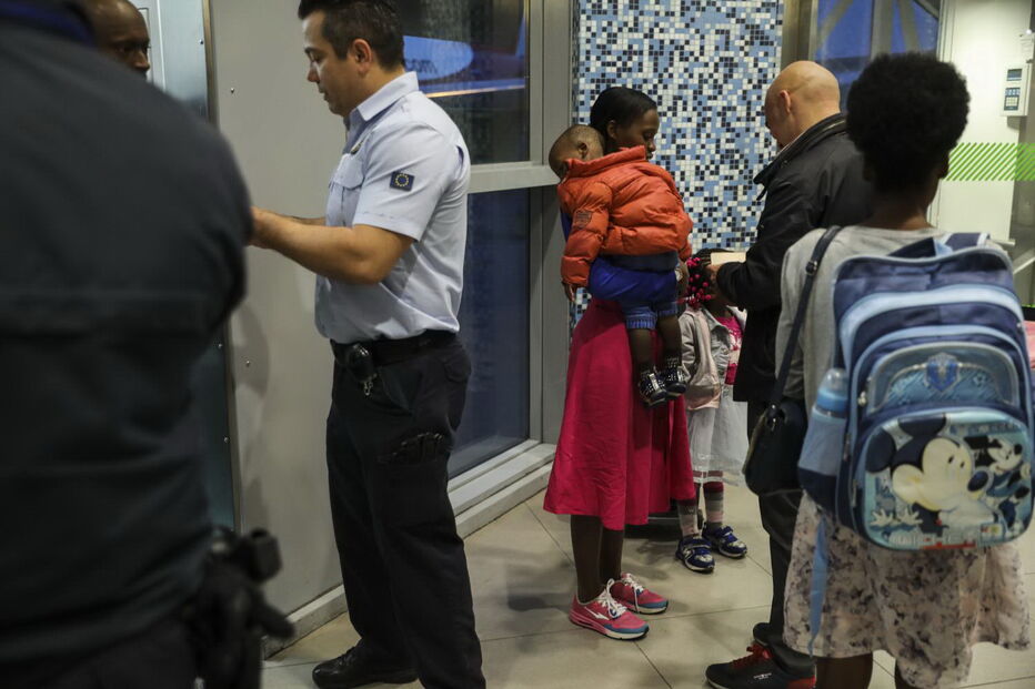 A fronteira onde se decide o destino de uma criança