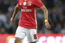 André Horta a jogar pelo Benfica no estádio do Dragão