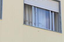 Casal encontrado morto em casa no Seixal. Idosos deixaram carta 