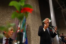 Jantar de comemoração do 25 de Abril. Estufa Fria, Lisboa