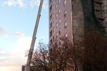 Bombeiros retiram andaime em risco de queda em Setúbal