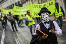 Manifestação dos coletes amarelos no dia 25 de Abril