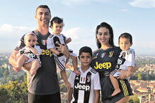 Modelo já se assumiu como mãe dos filhos de Ronaldo 