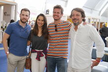 Atores da novela da CMTV ‘Alguém Perdeu’ não quiseram perder o arranque de mais um Estoril Open. Diogo Costa Reis, Francisco Penim, Jacira Araújo, António Pedro Cerdeira e Ricardo Trêpa estiveram sempre animados    