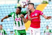 Santa Clara e Vitória de Setúbal empatam 