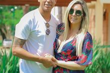 Luisão e esposa