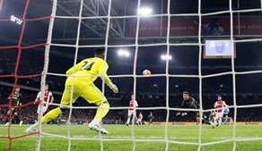 Cristiano Ronaldo marca pela Juventus frente ao Ajax