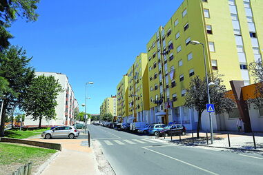 Prédio da Gebalis sem luz devido a risco de curto circuito provocado por infiltrações de água