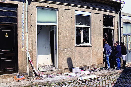 Habitação ficou inabitável e seis alunos tiveram de ser realojados 