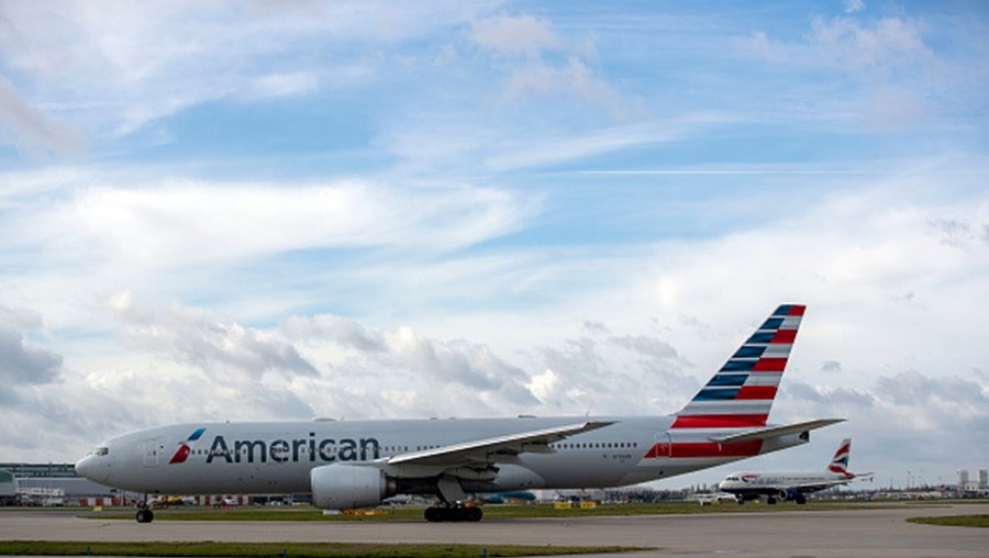 Avião da companhia aérea American Airlines