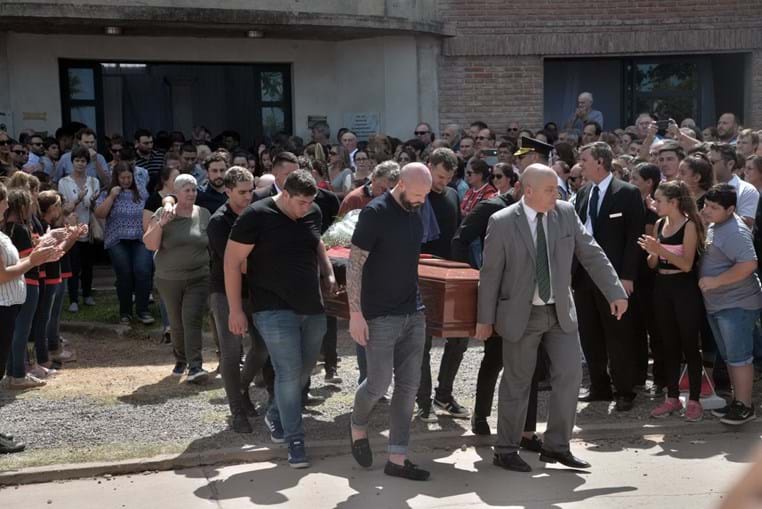 Divulgadas fotos do corpo de Emiliano Sala na morgue e a polícia