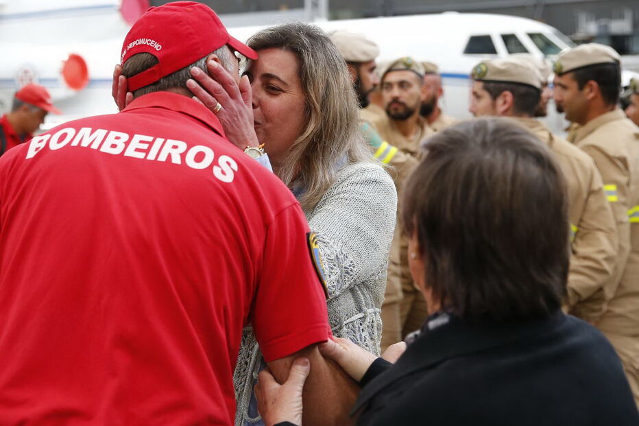 Portugueses regressam depois de apoiar 20 mil pessoas em Moçambique