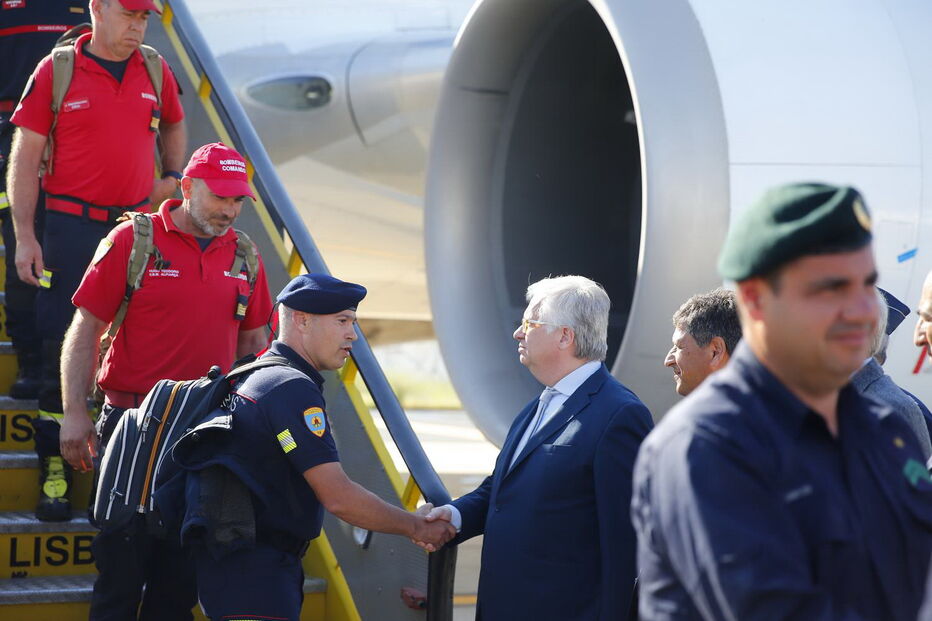 Portugueses regressam depois de apoiar 20 mil pessoas em Moçambique