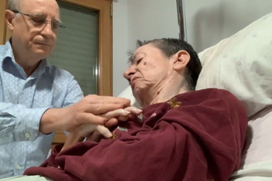 homem detido por ajudar mulher a morrer
