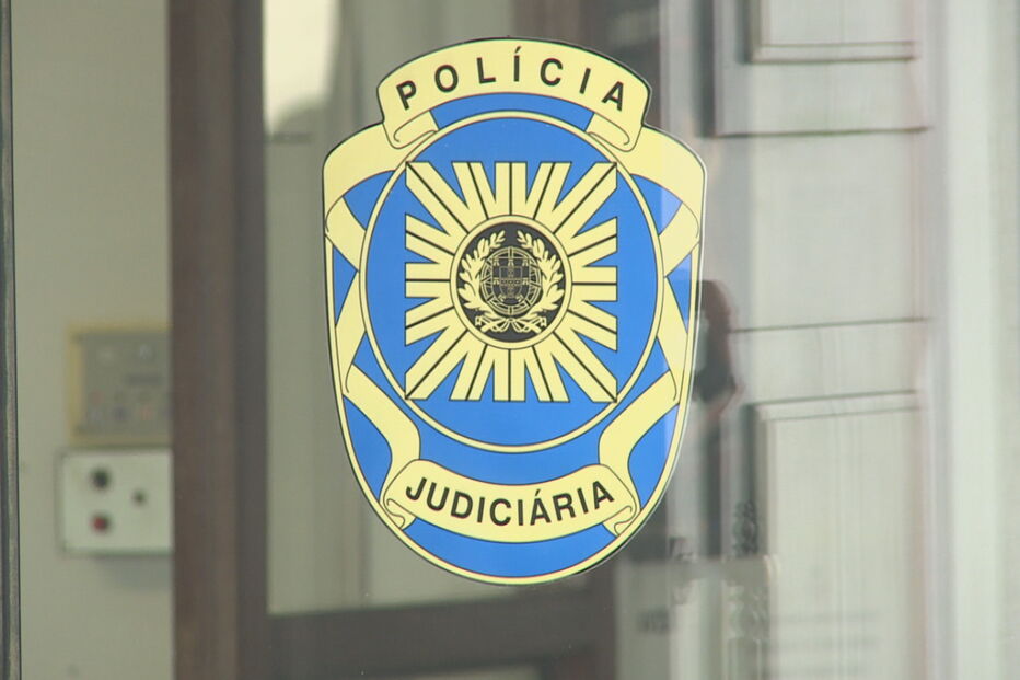 Casal detido por burla com negócio de casas   