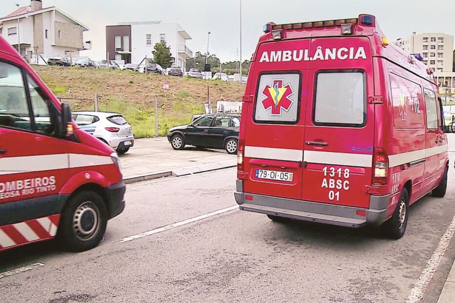 Vítimas foram assistidas no local e transportadas para o S.João, apenas uma com ferimentos considerados graves 