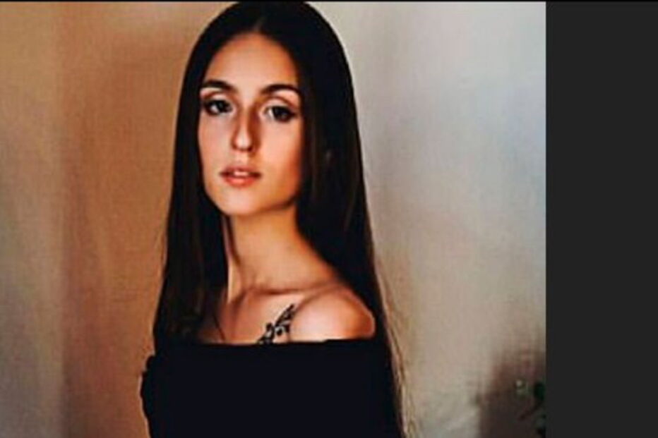 Modelo droga-se para combater fobia de andar de avião e acaba internada