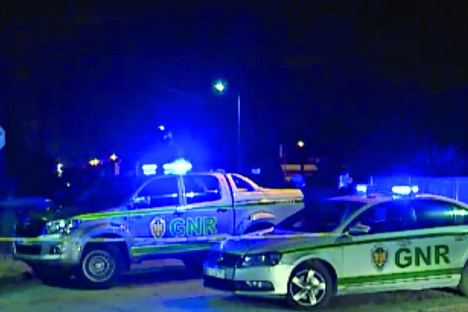 GNR montou um cerco à casa na rua Gil Vicente, em Fernão Ferro, no Seixal
